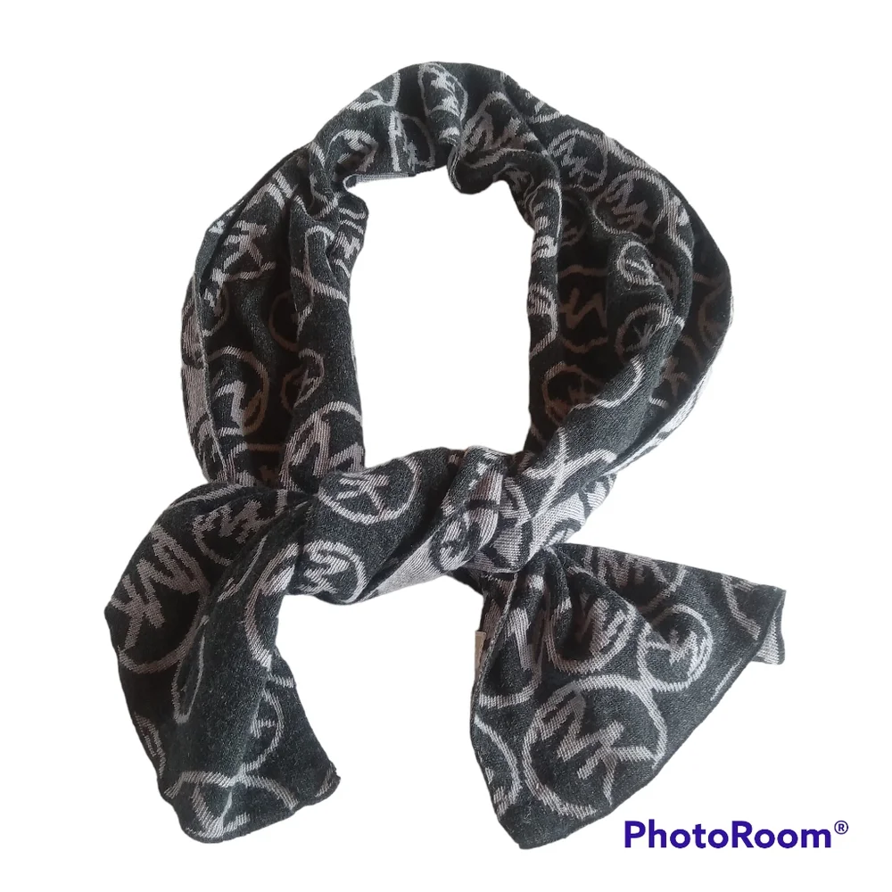 Michael Kors Gray And Black Logo Scarf Unisex